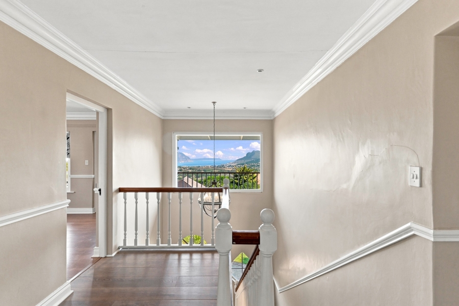 5 Bedroom Property for Sale in Ruyteplaats Western Cape